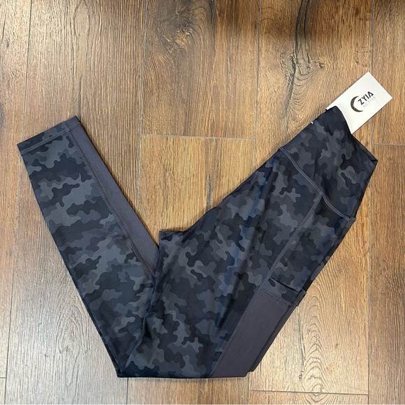 🆕 ZYIA Active Hero Camo Mesh Pocket Hi-rise 7/8 24" SZ 8/10 - Picture 2 of 6